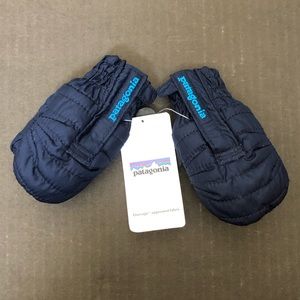 Patagonia baby mittens NWT